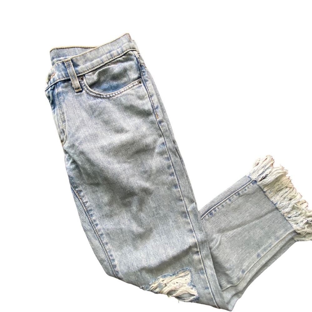 Carmar Denim Jeans Women's Size 26 Blue High Rise Button Fly Distressed
